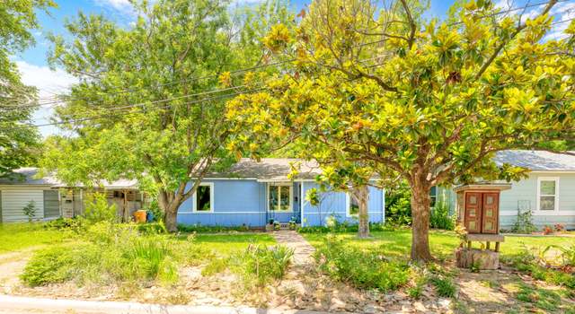Photo of 905 55 1/2 St E, Austin, TX 78751