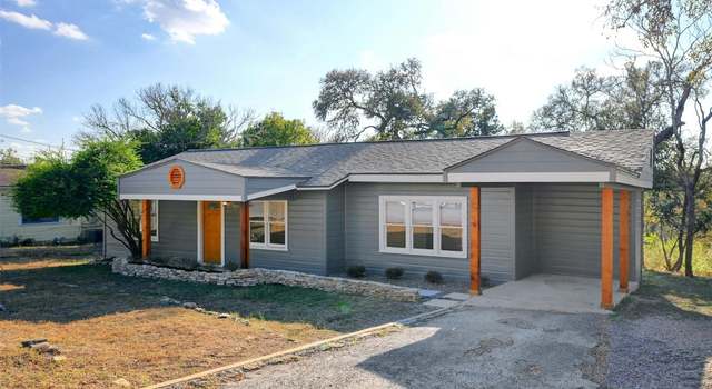 Photo of 911 W Bluebonnet Dr, San Marcos, TX 78666