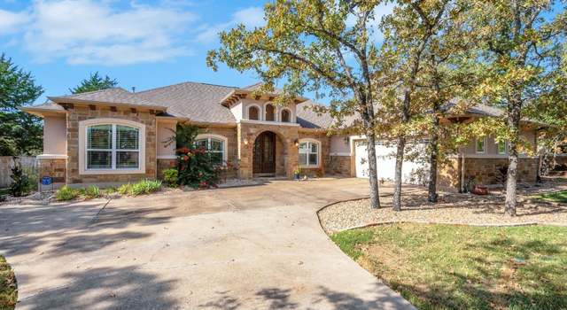 Photo of 102 Mills Xing, Bastrop, TX 78602