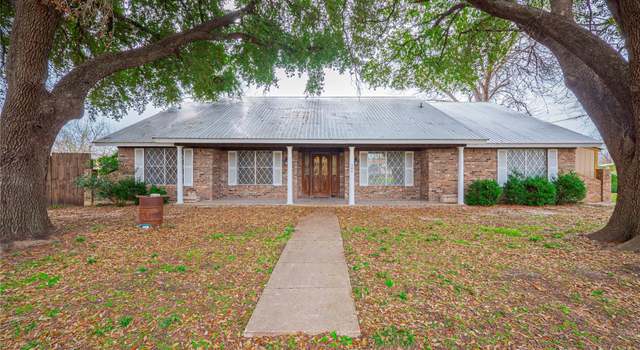 Photo of 500 E Salty St, Thorndale, TX 76577