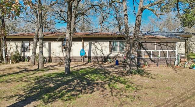 Photo of 136 Cheyenne Dr, Smithville, TX 78957