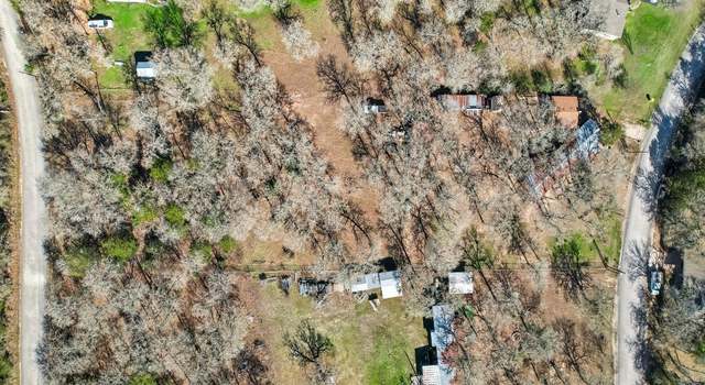 Photo of 136 Cheyenne Dr, Smithville, TX 78957