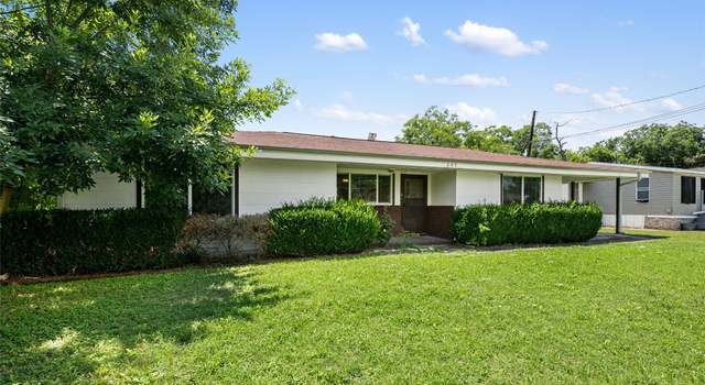 Photo of 207 N Main St, Thorndale, TX 76577