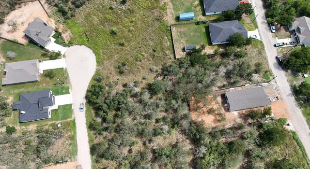 Photo of 137 E Pauwela Ln, Bastrop, TX 78602