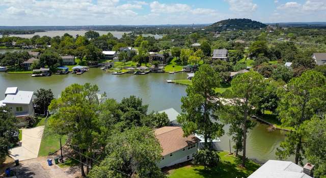 Photo of 132 Glen Oaks Dr, Sunrise Beach, TX 78643