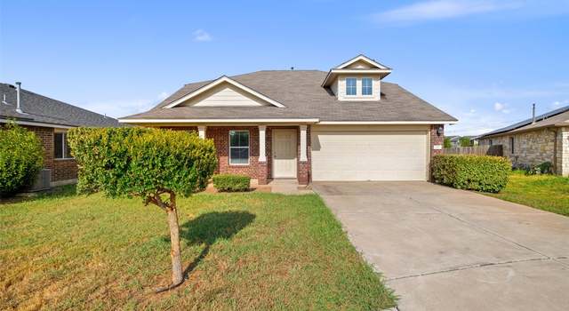 Photo of 205 N Hunting Lodge Ln, Bastrop, TX 78602