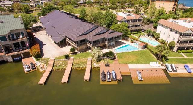 Photo of 104 Cove E #102, Horseshoe Bay, TX 78657