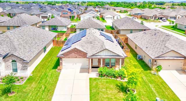 Photo of 1904 T H Johnson Dr, Taylor, TX 76574