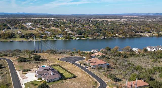 Photo of 528 Bendito Way, Marble Falls, TX 78654