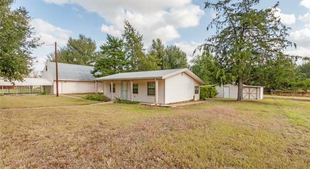Photo of 221 N Arendell St, Gause, TX 77857
