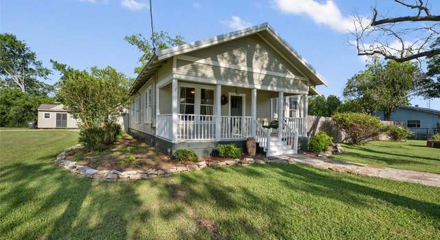 Photo of 117 N Main St, Paige, TX 78659