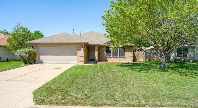 Photo of 404 N Lori Cir, Bastrop, TX 78602