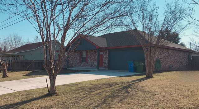 Photo of 1309 Mallard Ln, Taylor, TX 76574