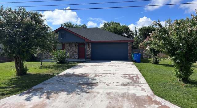 Photo of 1309 Mallard Ln, Taylor, TX 76574