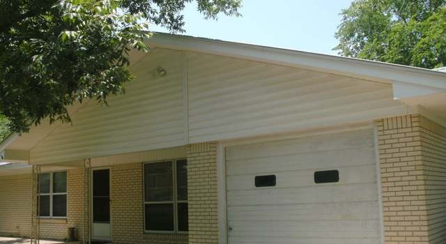 Photo of 418 S Avenue A, Elgin, TX 78621