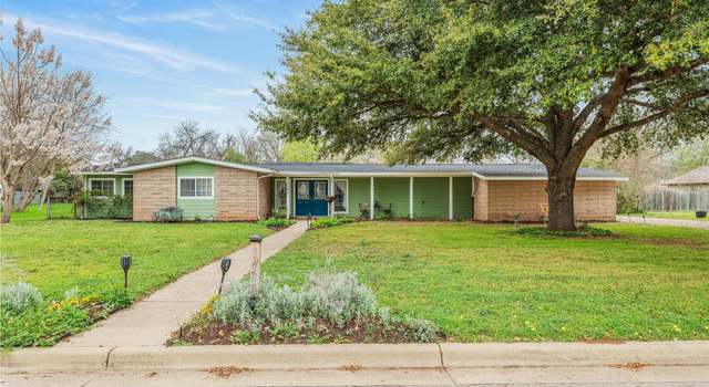 Photo of 1408 Hill St, Bastrop, TX 78602