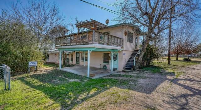Photo of 201 Lakewood Dr, Burnet, TX 78611