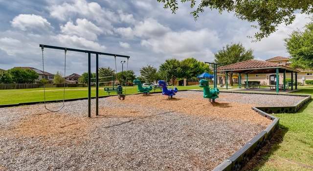 Photo of 140 Matthews Ln, Kyle, TX 78640