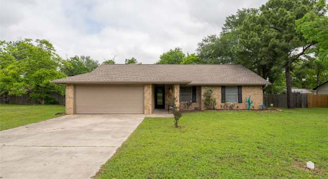 Photo of 1802 Pecos Ave, Rockdale, TX 76567