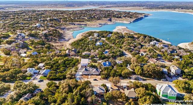 Photo of 1433 Riviera Dr, Canyon Lake, TX 78133