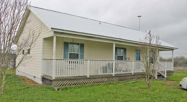 Photo of 199 Sunset Trl, Luling, TX 78648