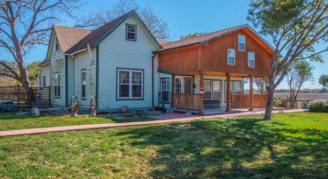 Photo of 405 S Granger St, Granger, TX 76530