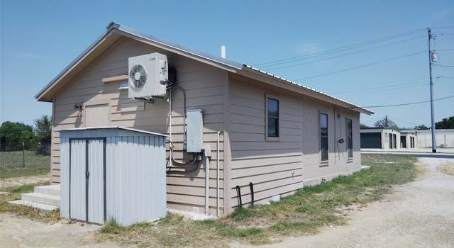 Photo of 306 N West St, Burnet, TX 78611