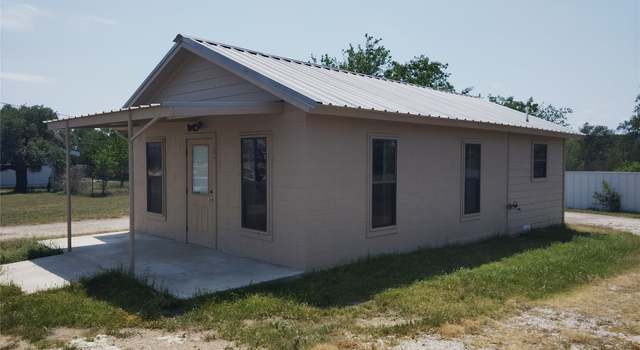 Photo of 306 N West St, Burnet, TX 78611