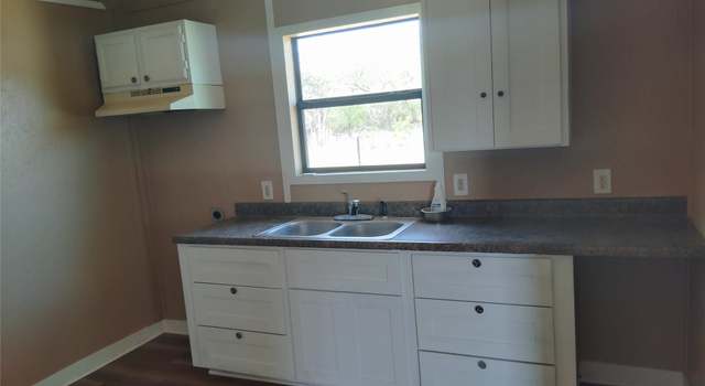 Photo of 306 N West St, Burnet, TX 78611