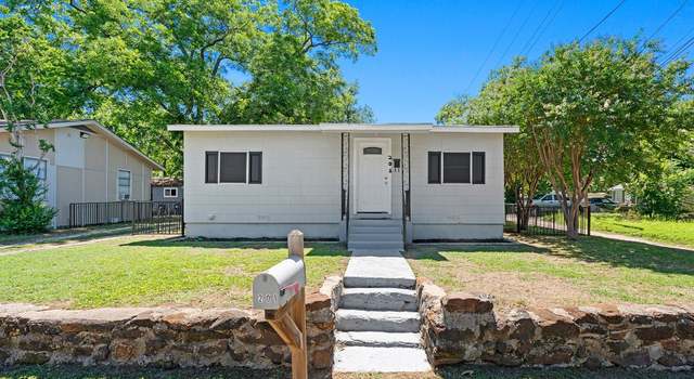 Photo of 201 N Bowie Ave, Cameron, TX 76520