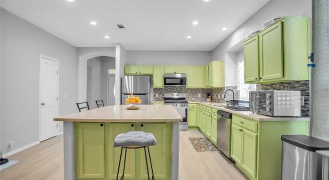 Photo of 405 Shadowpoint St, San Marcos, TX 78666