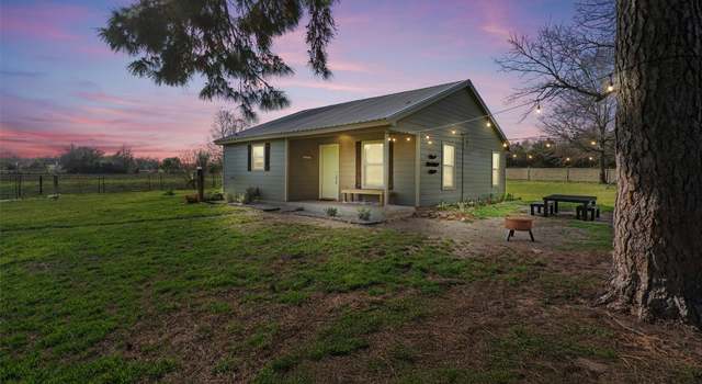 Photo of 540 W Avenue I St, Milano, TX 76556