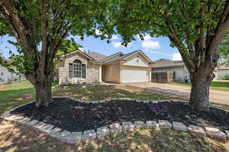 Photo of 815 Sonny Dr Leander, TX 78641