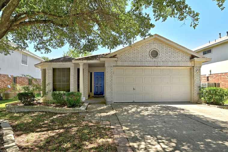 Photo of 17502 Salt Flat Ln Round Rock, TX 78664