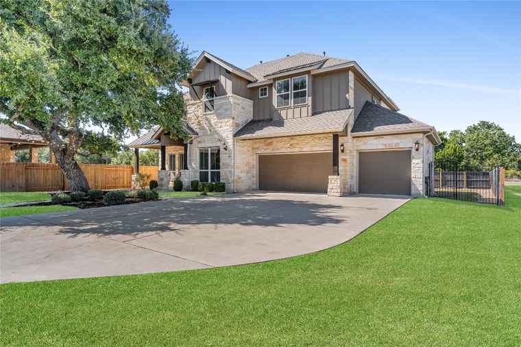 Photo of 110 Magona Trl Georgetown, TX 78628