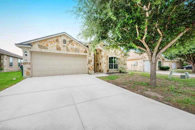 Photo of 507 Teron Dr San Marcos, TX 78666