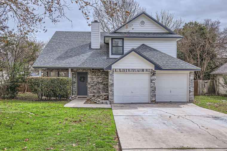 Photo of 1931 Lisa Ln San Marcos, TX 78666