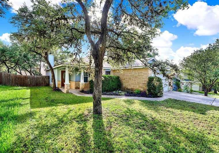Photo of 2029 Northview Dr San Marcos, TX 78666