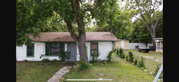 Photo of 512 S Cm Allen Pkwy San Marcos, TX 78666
