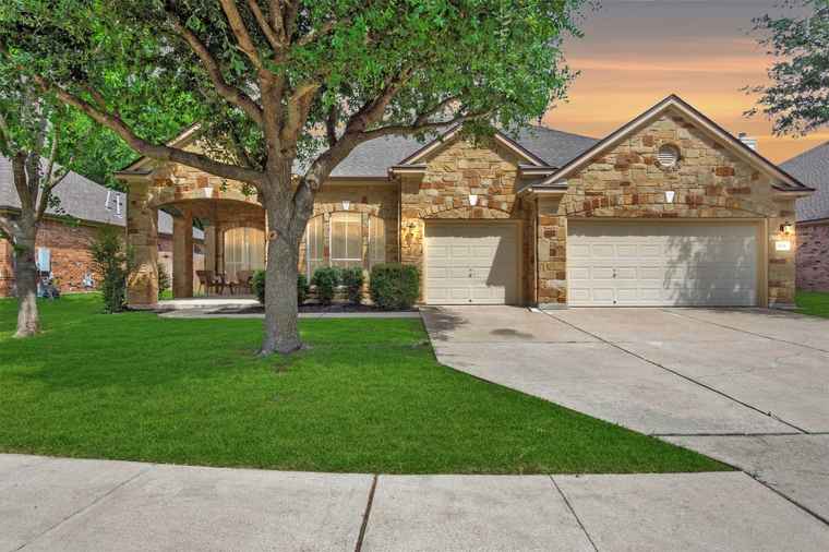 Photo of 1108 Canyon Maple Rd Pflugerville, TX 78660