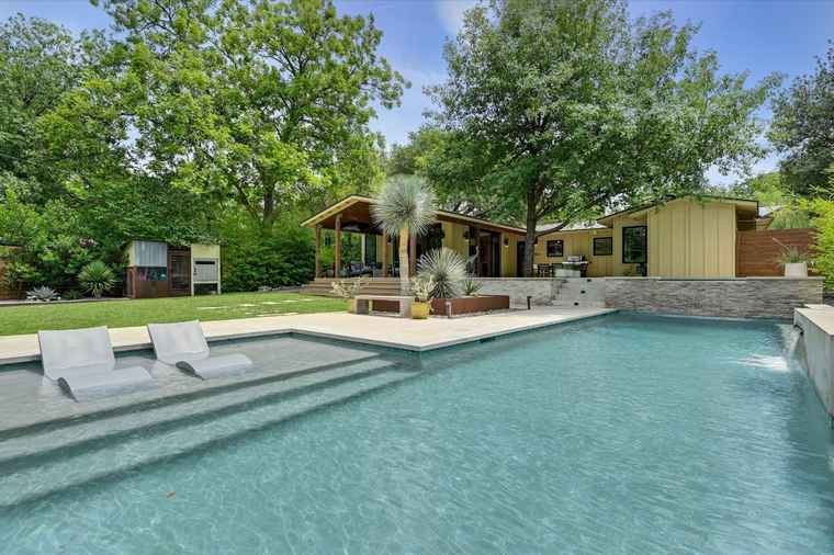 Photo of 6306 Wilbur Dr Austin, TX 78757