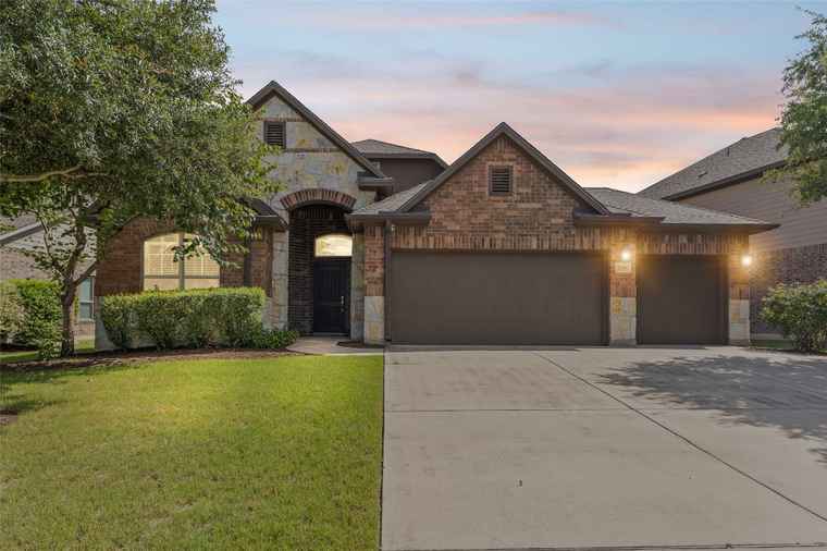 Photo of 17900 Crimson Apple Way Pflugerville, TX 78660