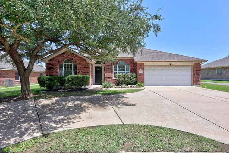 Photo of 18812 Huntingtower Castle Blvd Pflugerville, TX 78660