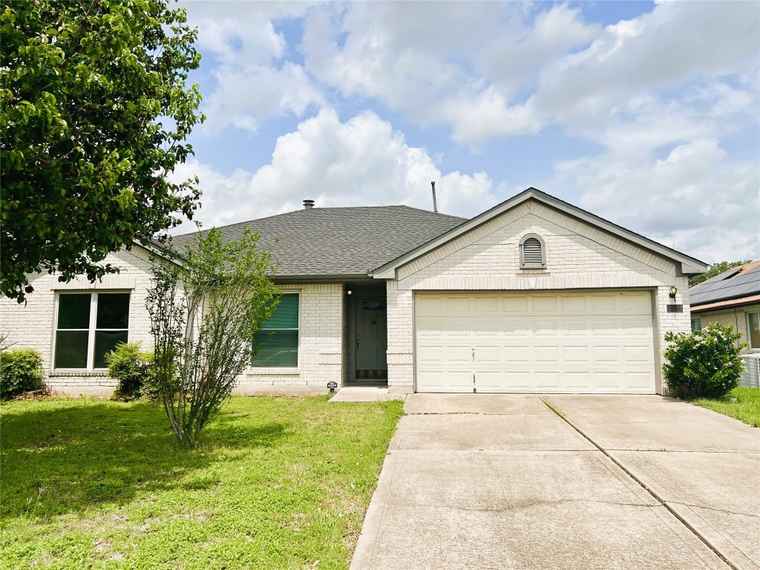 Photo of 3622 Cheyenne St Round Rock, TX 78664