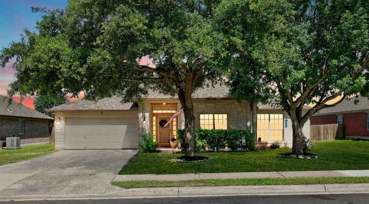 Photo of 18828 Alnwick Castle Dr Pflugerville, TX 78660