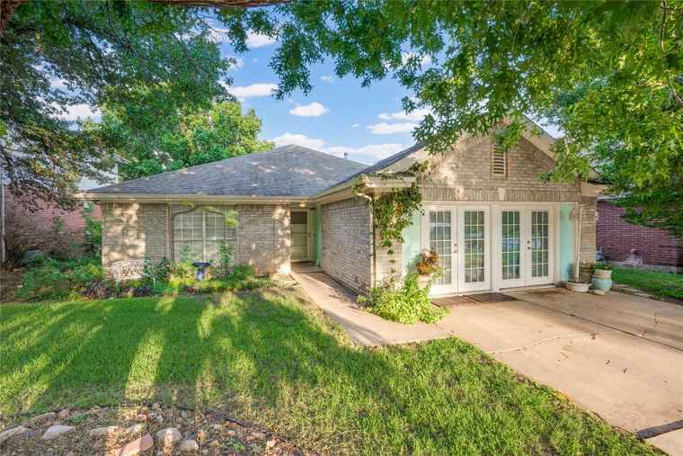 Photo of 507 Dusty Leather Ct Pflugerville, TX 78660
