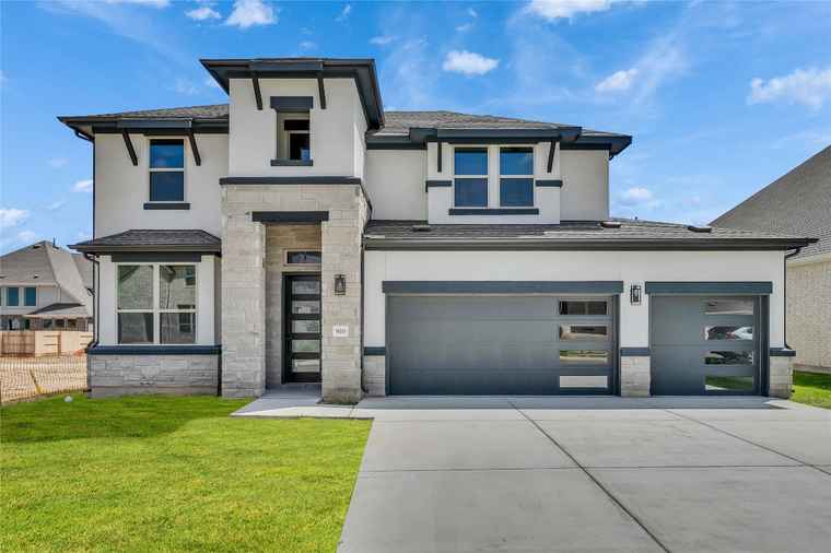 Photo of 920 Old Garden Rd Leander, TX 78641