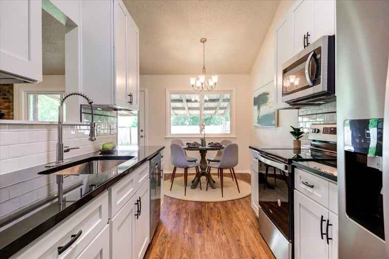 Photo of 521 Chisholm Valley Dr Round Rock, TX 78681