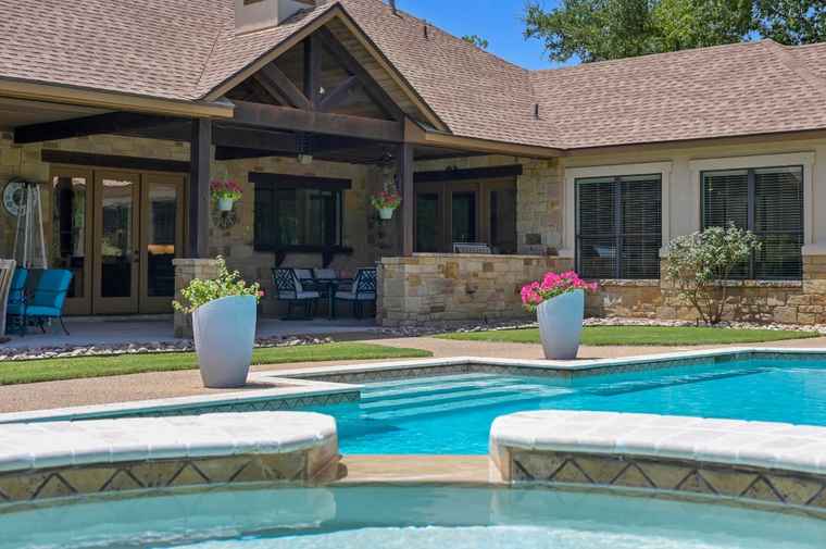 Photo of 3315 Deer Trl Georgetown, TX 78628
