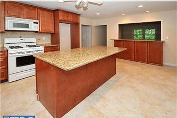 7641 Brookfield Rd Cheltenham Pa 19012 Mls Pamc662494 Redfin